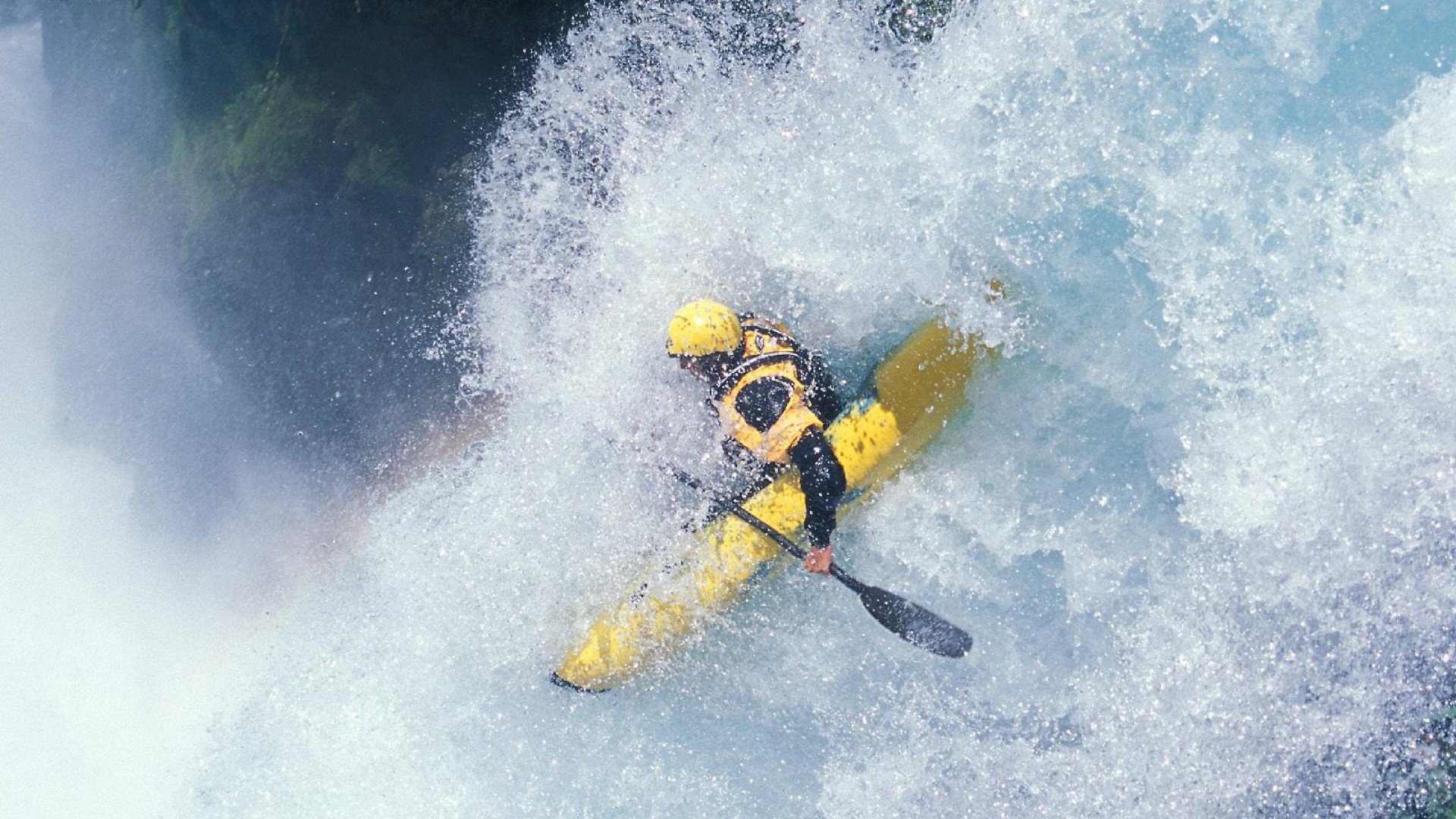 IM体育App下载-战术完美执行与个人英雄主义，红牛二队轻取索伯，勒克莱尔独舞赛道